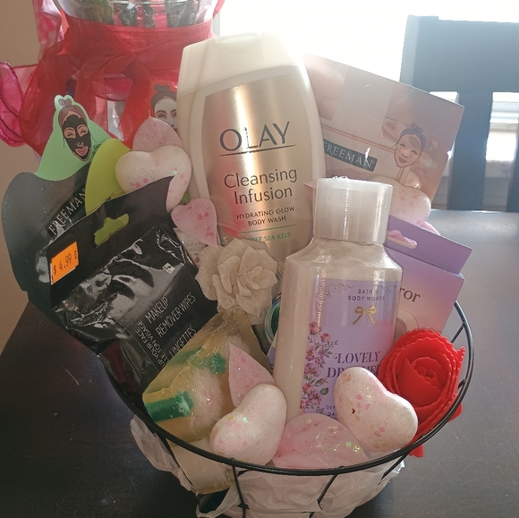 Women's luxury spa bath & Body Works lovely dreamer custom basket - Picture 4 of 4